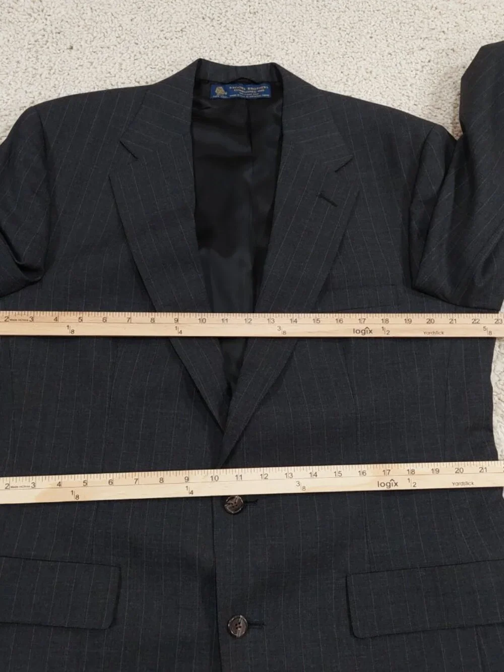 Brooks Brothers Grey Pinstriped Wool, 2 Piece Suit, Blazer 44L, Pants 38x30.5